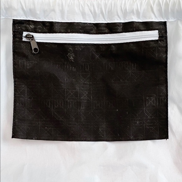 Nike Drawstring Knapsack - Picture 3 of 4